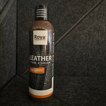 Bottle of Leather Care & Color Lederwas - 250 ml for leather maintenance.