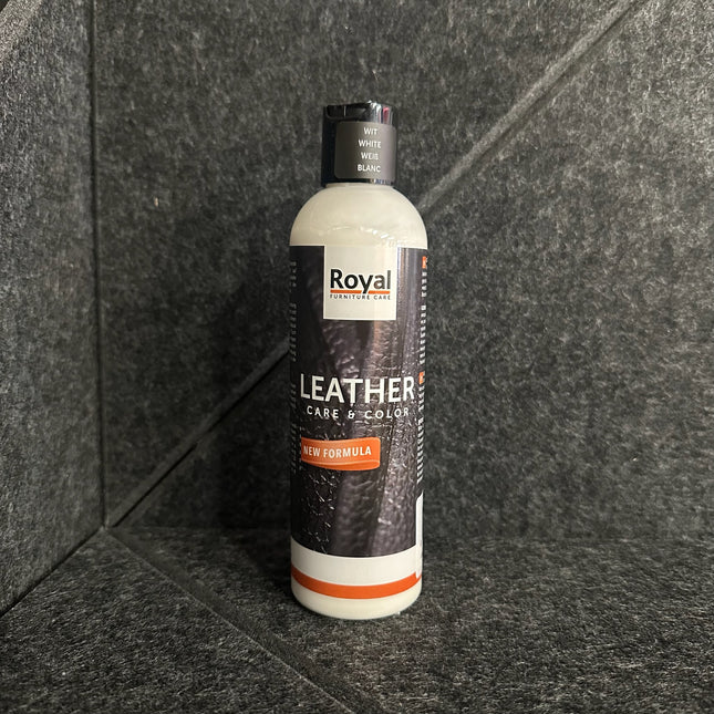 Leather Care & Color Lederwas - 250 ml for restoring and rejuvenating leather by Royal Furniture.