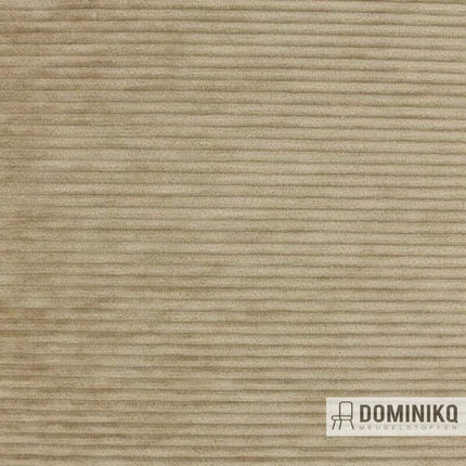 Aristide Luthor 215 Champagne corduroy meubelstof, vlek- en geurbestendig, duurzaam voor zorg en kantoor.