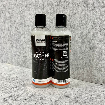 Twee flessen Natural Leather Cleaner van Royal Furniture Care 250ml, voor het reinigen van leer en verwijderen van vlekken. Te koop per stuk.