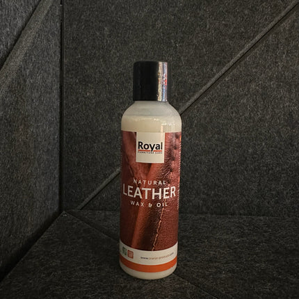 Natural Leather Wax & Oil 150 ml bottle by Royal Furniture Care for leather conditioning and cleaning