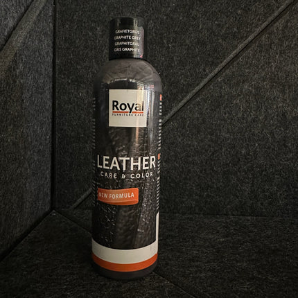 Bottle of Leather Care & Color Lederwas - 250 ml for leather maintenance
