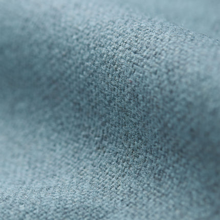 Alt Tag: Blauwe meubelstof Ploegwool - 41 (Coupon 1,45 m) van De Ploeg, duurzaam en slijtvast, gemaakt van scheerwol voor een natuurlijke uitstraling.