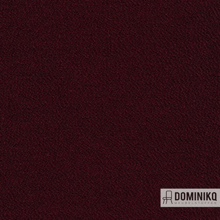 De Ploeg - Alto 31: Moderne bouclé stof in diepe bessenkleur. Vanaf 5 meter 10% korting. Ideaal voor elk interieur. I Dominikq.