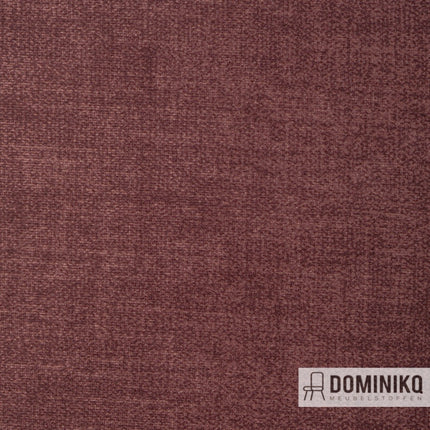Fabraa Air stof in wijnrood, elegante en duurzame meubelstof van RPET en polyester met fleece achterkant.