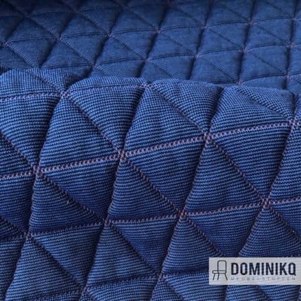 Rijke blauwe meubelstof Triangle met driedimensionaal driehoekpatroon, ontworpen door Bertjan Pot voor Febrik.