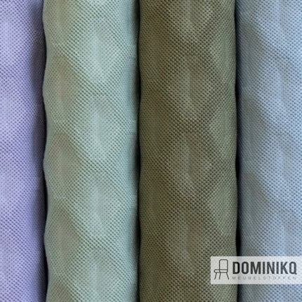 Rol met Gabriel Cubic bekledingsstof in diverse kleuren, met 3D-patroon en luxueuze uitstraling ideaal voor meubels.