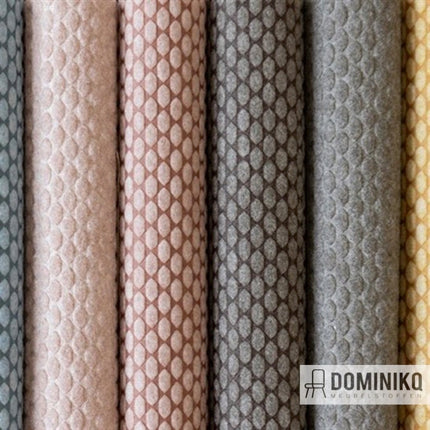 Producten van Hush Flair schermstof met cellulair patroon in diverse kleuren, perfect voor schermen en ruimteverdeling.