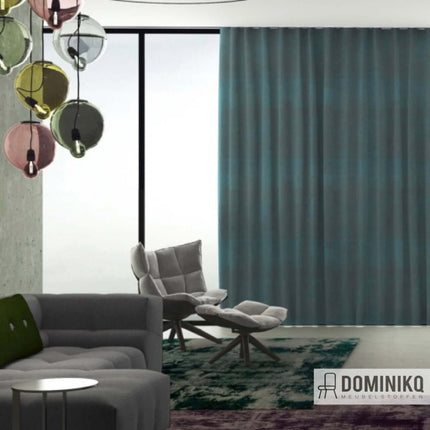 Indigo gordijnen van Kendix in een moderne woonkamer; robuuste linnenstof met vintage uitstraling. Vanaf 5 meter 10% korting.