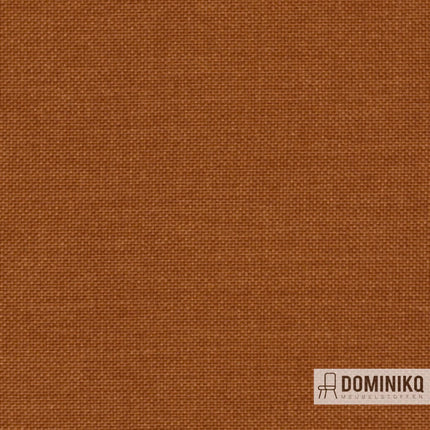 Gordijnstof Polo van Kendix in roestkleur, elegant en soepelvallend, kamerhoog en eenvoudig te onderhouden. Vanaf 5 meter 10% korting. I Dominikq