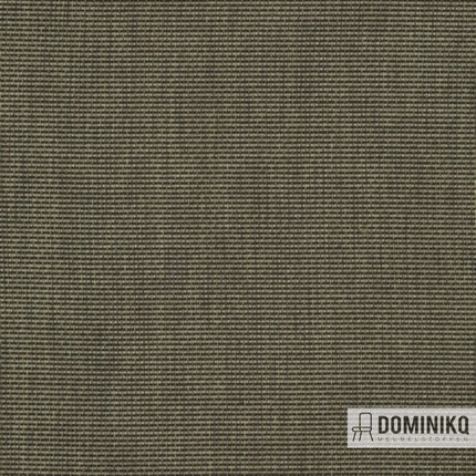 Luchtig geweven stof Isola van Kendix met subtiele metallic glans, verkrijgbaar in 11 kleuren, brandvertragend en OEKO-TEX gecertificeerd.