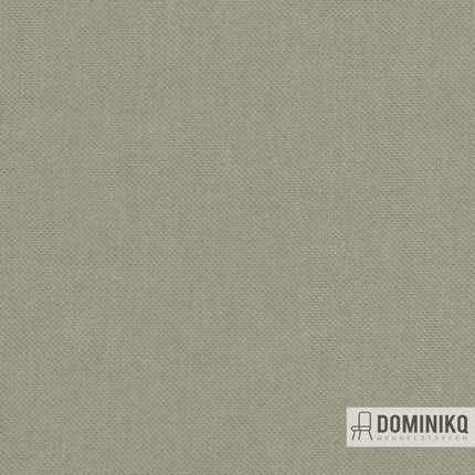 Elegante, effen stof Mundo van Kendix, De Ploeg, met subtiele glans en verduisterend effect. Hoge kwaliteit en OEKO-TEX-gecertificeerd.