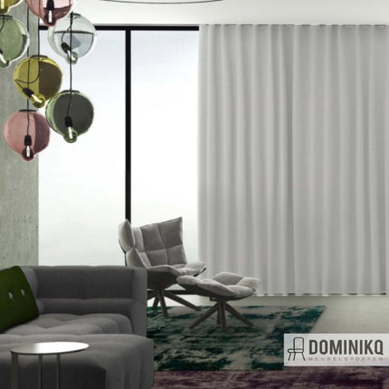 Moderne woonkamer met De Ploeg - Kendix - Ritu gordijn, unieke structuur met tweekleurig effect. Vanaf 5 meter 10% korting. I Dominikq.