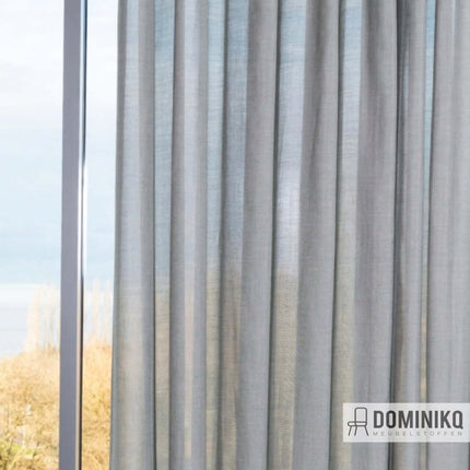 Elegante, licht doorschijnende Kendix kombu stof met tweekleurig effect, aangeboden door Dominikq. Vanaf 5 meter 10% korting.