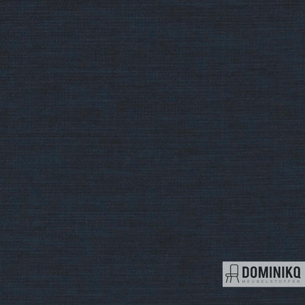 Stijlvolle gordijnstof Noon van Kendix, donkerblauwe uni-structuur, 300 cm breedte, dim-out, 100% polyester, aankoopkorting vanaf 5 m.