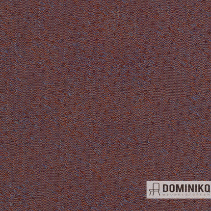 alt="Kvadrat Febrik Rumor stof 0561 met gerecycled polyester, pixelachtige patronen in contrasterende kleuren, ideaal voor stoffering"