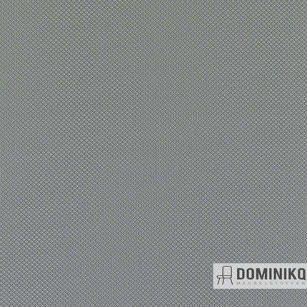 Sport stof van Kvadrat, duurzame polyester met voelbare structuur, grijze tint, 140 cm breed, origineel ontwerp uit Nederland.