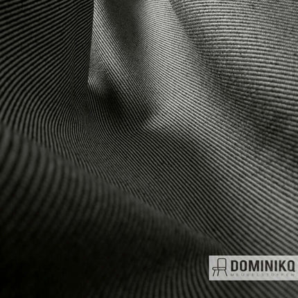 Gedetailleerd zicht op Kvadrat Relate 191 stof, speciaal gemaakt van 100% Trevira CS, ontworpen door Patricia Urquiola.