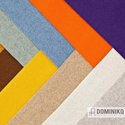 Verschillende kleuren Kvadrat Tonus 4 stof, ontworpen voor unieke meubelbekleding.