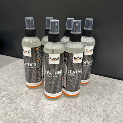 Power leather cleaner in spuitflacon