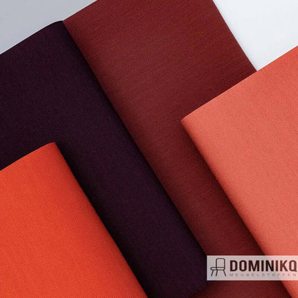Kvadrat Febrik Planum 791 stof in diverse kleuren, glad en zacht oppervlak, matte glans, natuurlijke tactiliteit.