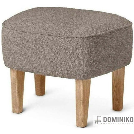 Krukje met beige Vidar 4 bekleding en houten poten, ontworpen door Raf Simons, met modieuze textuur voor modern interieur.