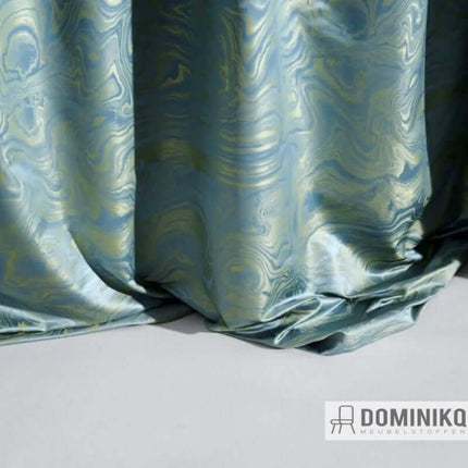 Groene chintz gordijnstof Brancusi met marmerlook patroon van Kvadrat Sahco, perfecte keuze voor een eigentijds interieur.
