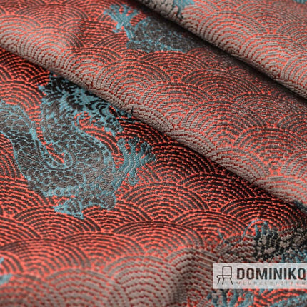 Naga velours meubelstof met Aziatisch patroon en draken, collectie 001 van Kvadrat Sahco. Vraag naar de actuele voorraad.