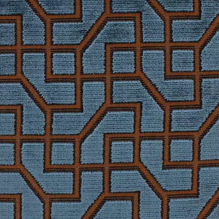 Aristide Maze 705 Petrol velours stof met Art Deco geometrisch patroon in blauw en bruin, horizontale en diagonale lijnen.