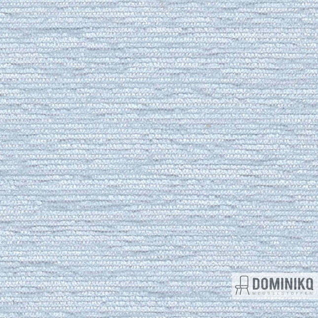 Extex Mull chenille stof in de kleur Sky van Vyva Fabrics, slijtvast en onderhoudsvriendelijk, geschikt voor luxe interieurtoepassingen.