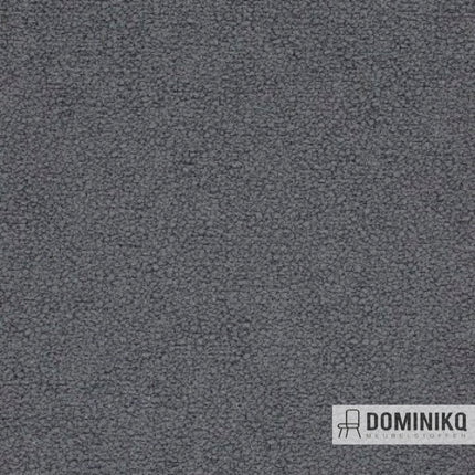 Grijze bouclé stof Bobby van Aristide, ideale meubelstof met hoge slijtvastheid, perfect voor kussens of decoratieve objecten.