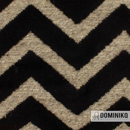 Jacquard velours meubelstof, zwart-zand zigzag patroon uit Aristide's Central Park collectie.