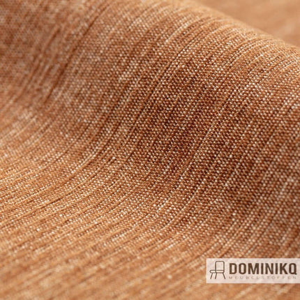 Meubelstof De Ploeg Moss in warme aardetint met subtiele glans, zijdezacht en OEKO-TEX gecertificeerd, vanaf 5 meter 10% korting.