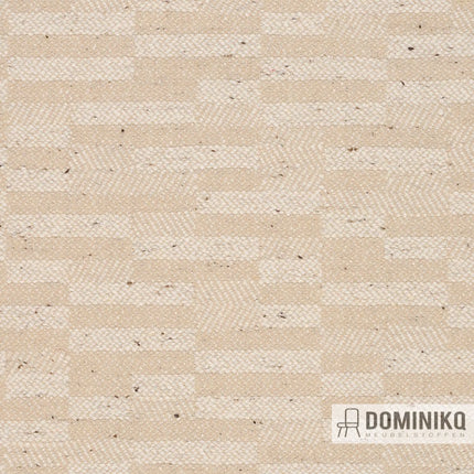 Geweven meubelstof Bute Fabrics Clan CF1116 in beige met Schots geïnspireerd patroon, kenmerk van clans en afkomst.