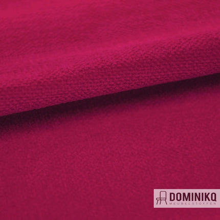 Amara meubelstof Casal in cerise kleur met reliëf, ideaal voor interieurdesign, verkrijgbaar in diverse tinten, exclusief watermerk.