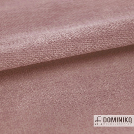 Roze Amara meubelstof van Casal met opvallend reliëf, ideaal voor veelzijdig interieurontwerp in diverse tinten.