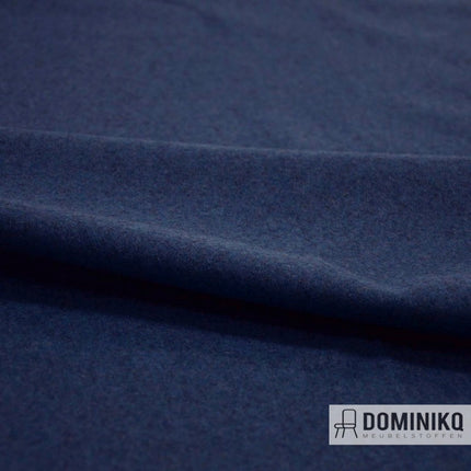 Donkerblauwe Casal Dolly meubelstof met wol en nylon, brandvertragend en slijtvast, geschikt voor woontextiel.