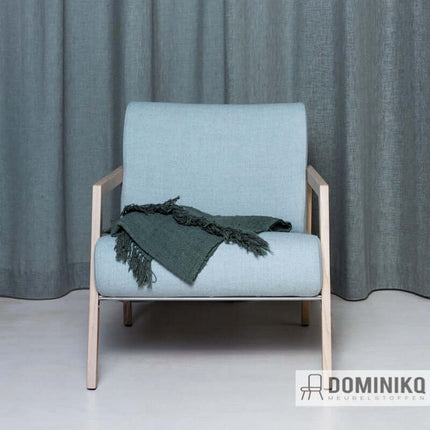 Stijlvolle stoel voor vloergrote weefstof, De Ploeg - Vliet met vintage uitstraling. Bestel 5 meter voor 10% korting. I Dominikq.