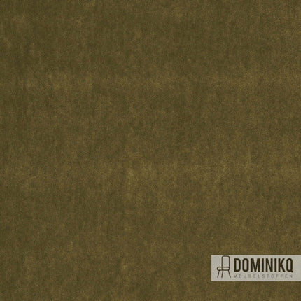 Meubelstof Lucir in olijfgroen met vervilte afwerking, eigentijdse uitstraling. Geschikt voor moderne interieurs. Vanaf 5 meter 10% korting.