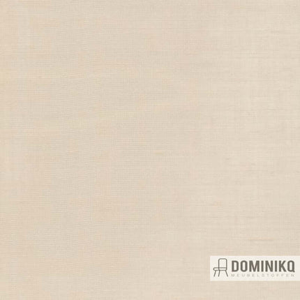 De Ploeg Wisper transparante gordijnstof, kamerhoog en vlamvertragend, in lichte beige tint. Vanaf 5 meter 10% korting. I Dominikq