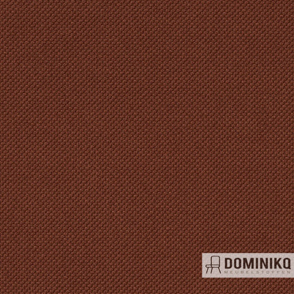 Gabriel Atlantic meubelstof in warme bruintint met discreet reliëfeffect, geschikt voor meubels, gemaakt van 100% polyester.