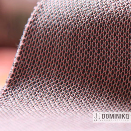 Zachte, golvende meubelstof Criss Cross met driedimensionaal patroon, geïnspireerd op natuurlijke texturen, perfect voor stijlvolle interieurs.