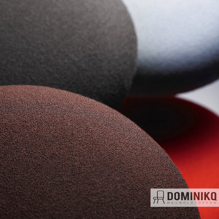 Kleurrijke close-up van Gabriel Gaja C2C meubelstof in verschillende tinten, geschikt voor veeleisende omgevingen