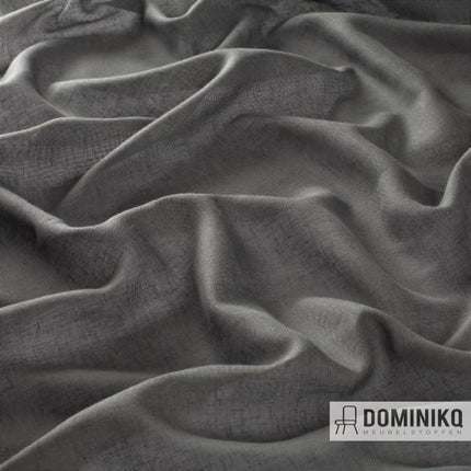 Grijze Gwendolyn Vol2 gordijnstof van JAB Anstoetz, lichte transparantie en natuurlijk weefpatroon.