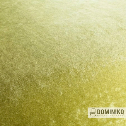 Lichtgroene velours meubelstof uit de JAB Anstoetz George collectie, 150 cm breed en wasbaar, ideaal voor decoratieve kussens.