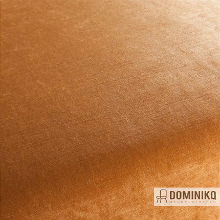 Velours stof George in oranje tint, 150 cm breed, duurzaam en wasbaar, perfect voor decoratieve toepassingen zoals kussens.