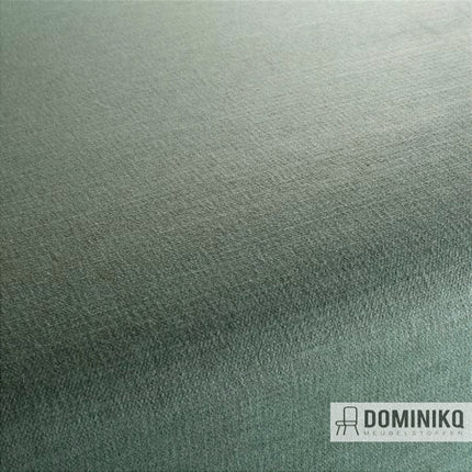 Groene Yannic meubelstof van JAB Anstoetz, tabby geweven, lijkt op Salone collectie, met neutrale garens die op bouclé wijzen.