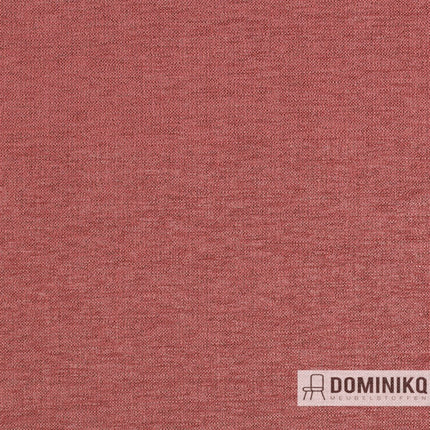 New Chico stof van Keymer in rozerood, brandvertragend, duurzaam, comfortabel en onderhoudsvriendelijk. Ideaal voor moderne interieurs.