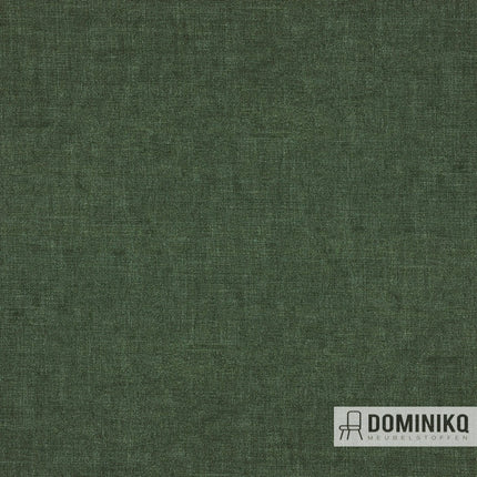 Gebreide velours meubelstof Moss van Keymer, kleur intens groen, ideaal voor stofferen, 100% polyester, brandvertragend, slijtvast.