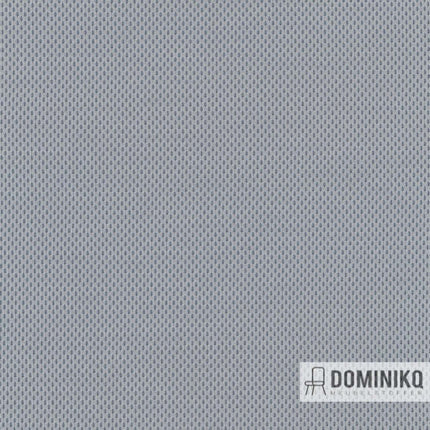 Grijze gebreide meubelstof Kvadrat Febrik Plecto 114 met sportieve, multidimensionale uitstraling en wollen oppervlak.
